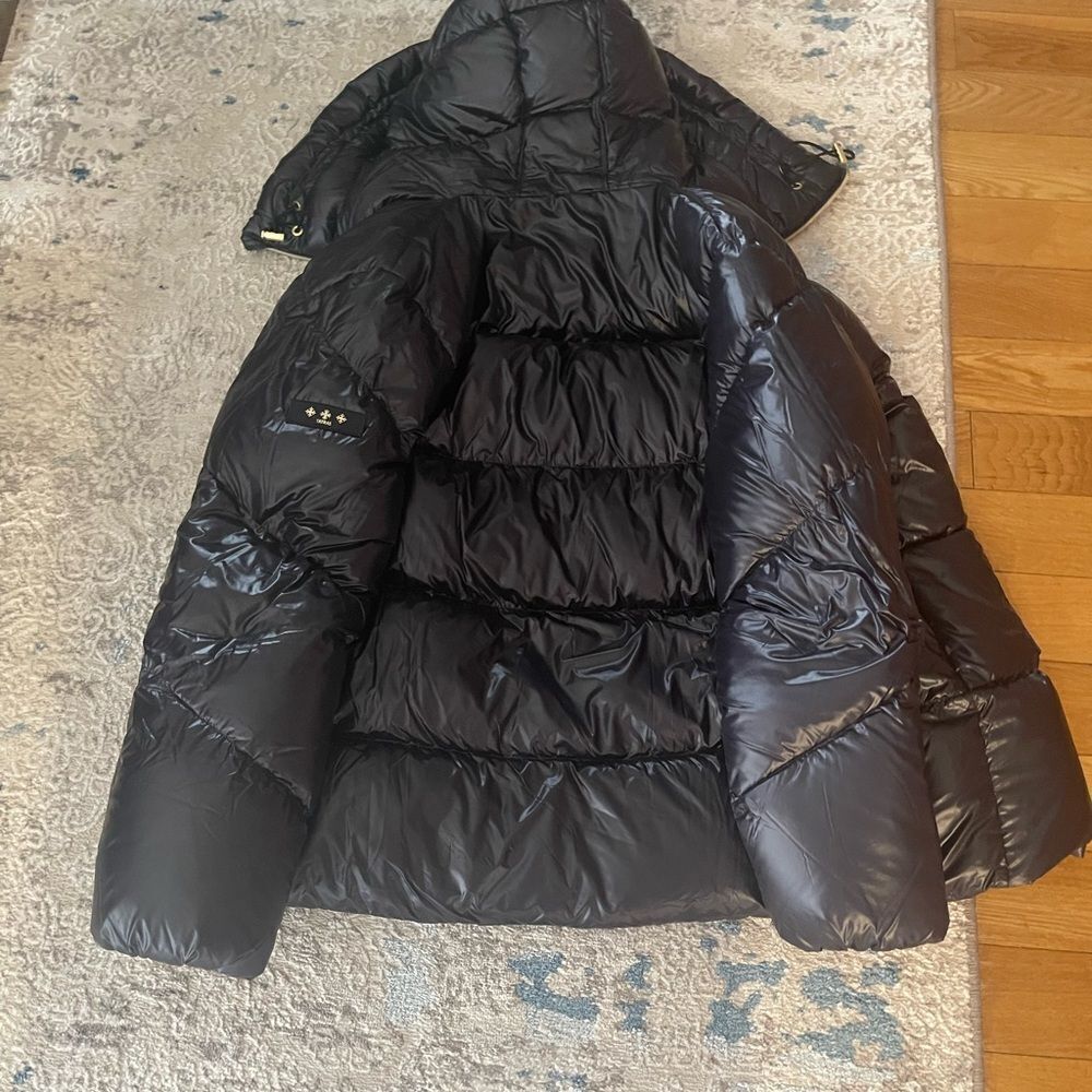 Tatras Elegant Black Puffer Jacket for Women